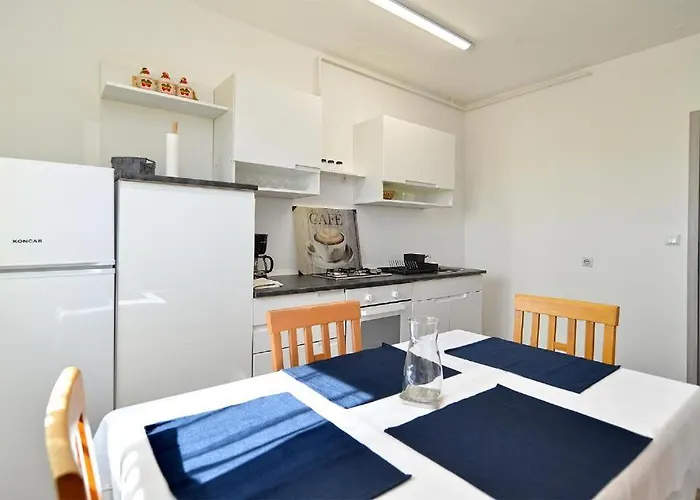 Apartment Maya