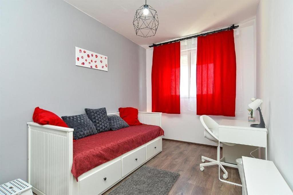 Maya Apartament